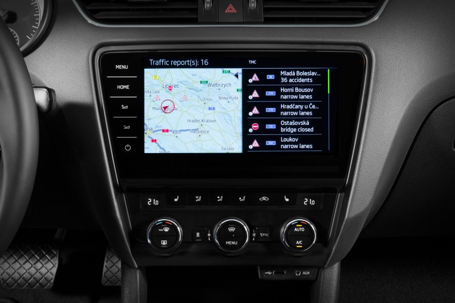 Детали интерьера Skoda Octavia Combi 4x4 (5E) 2017 года  (WW) (фото 11 из 67)